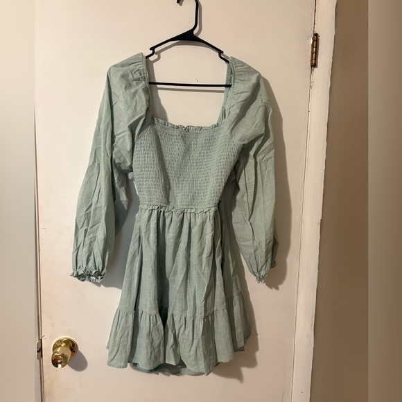 Altar'd State Dresses & Skirts - Altar'd State Sage Green Peasant Sleeve Mini Dress with Bow Back. Size Large.